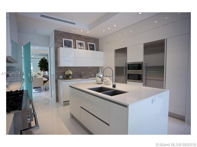 GOLDEN BEACH SEC E - Residential
