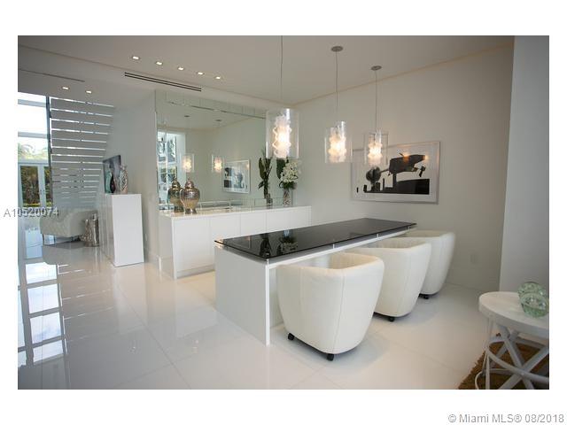 GOLDEN BEACH SEC E - Residential