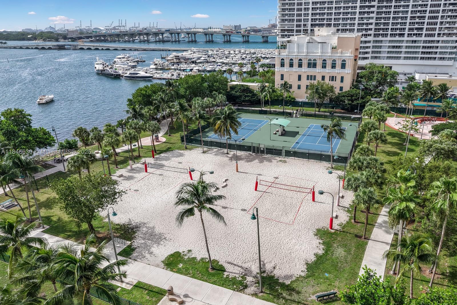 1800 CLUB CONDO - Residential
