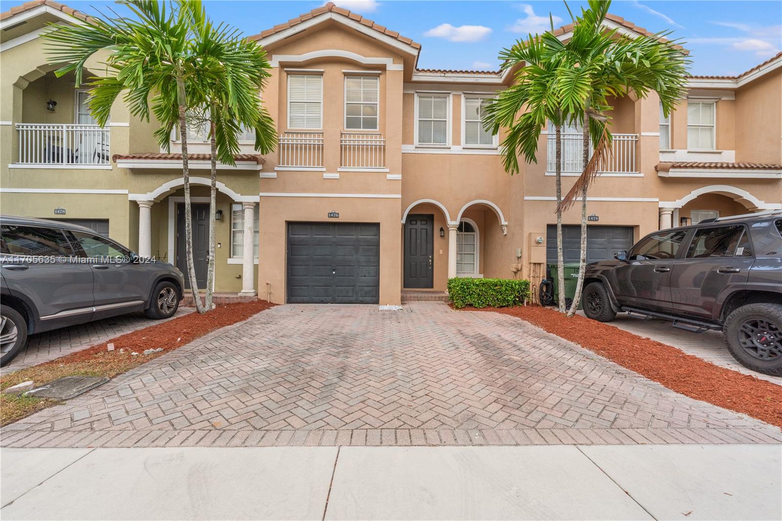 Property for Sale at 1476 Se 26th Ave, Homestead, Miami-Dade County, Florida - Bedrooms: 4 
Bathrooms: 3  - $394,900