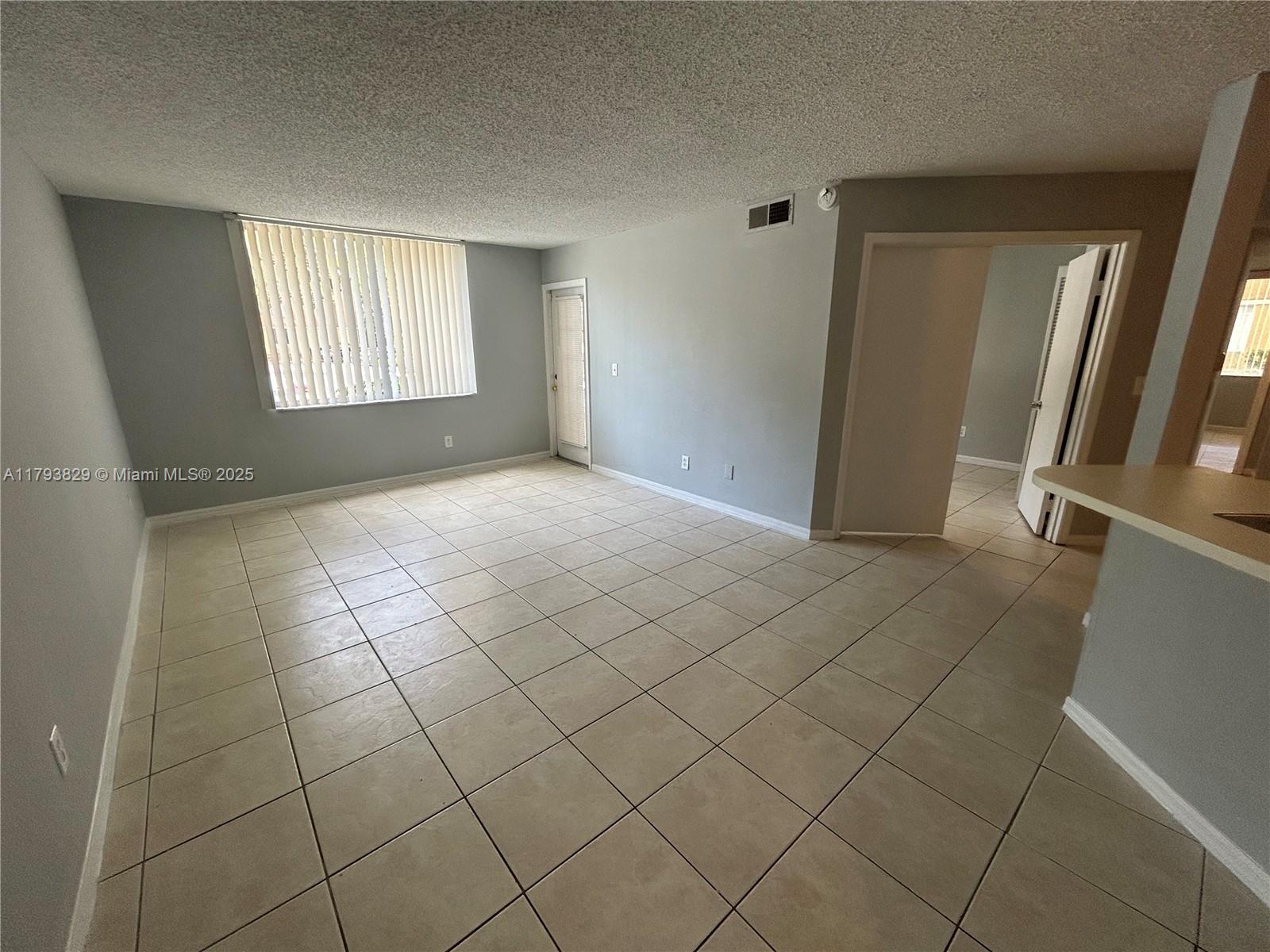 4015 W Mcnab Rd D101