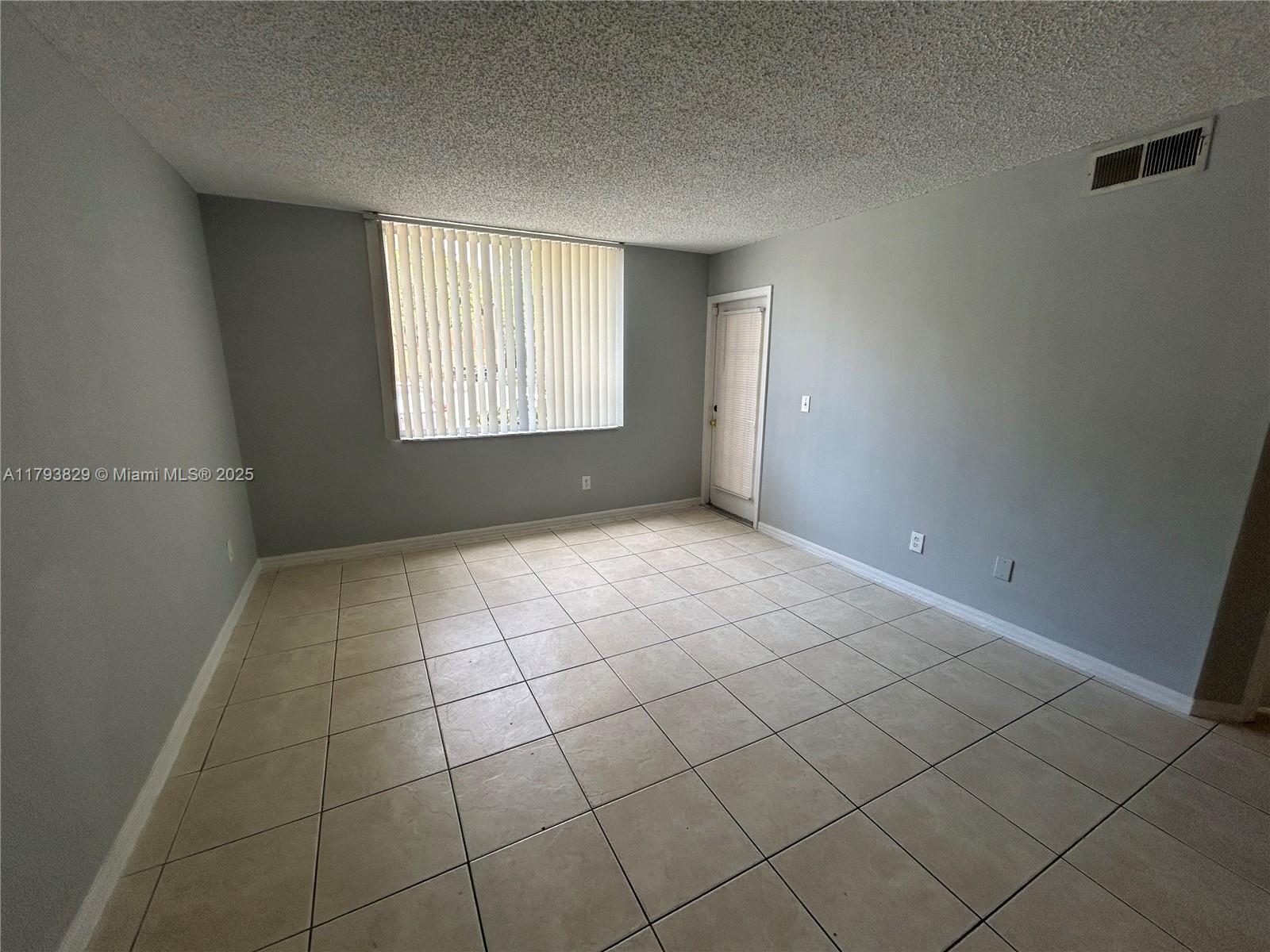 4015 W Mcnab Rd D101