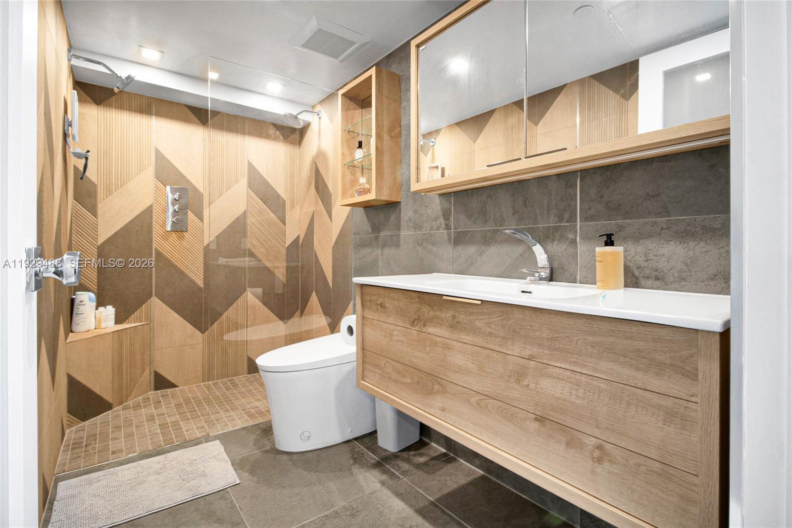 OCEANBLUE CONDO OF MIAMI - Residential