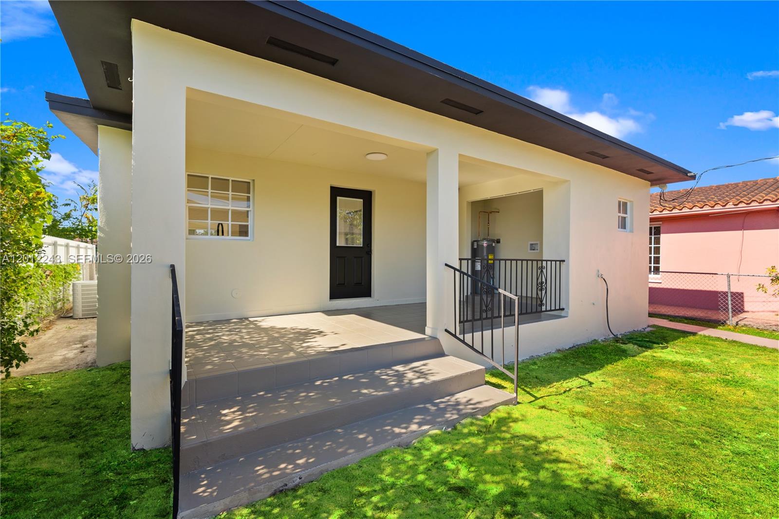 PALM AVE HIGHLANDS - Residential