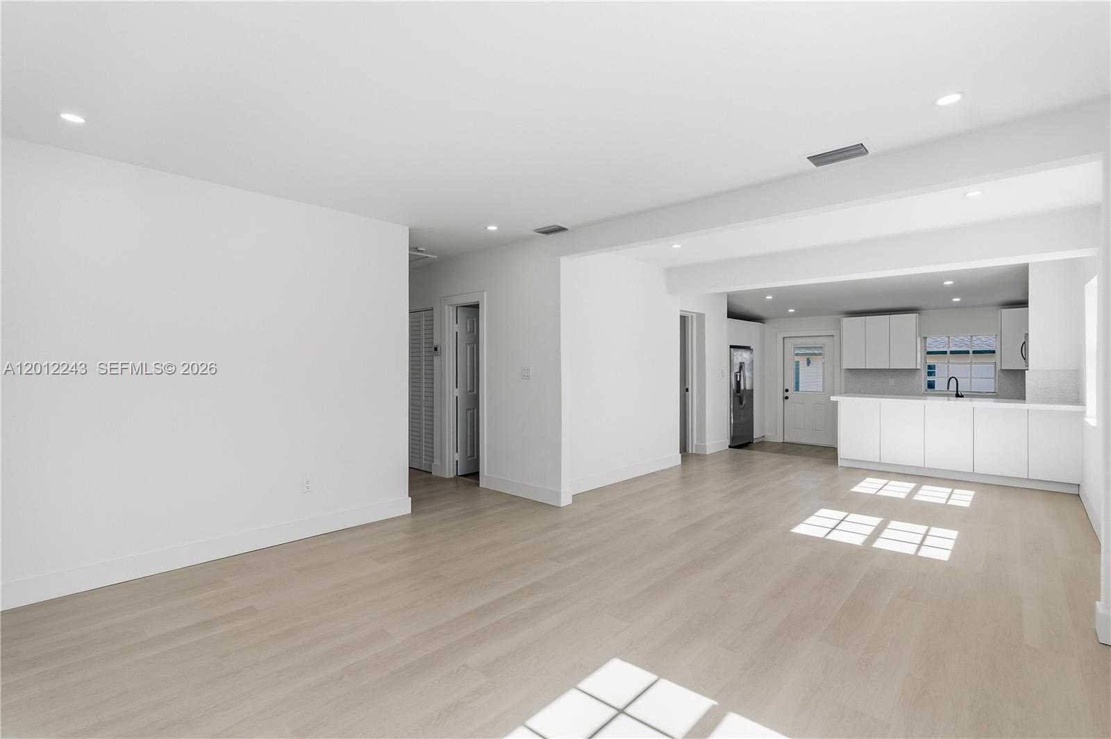 PALM AVE HIGHLANDS - Residential