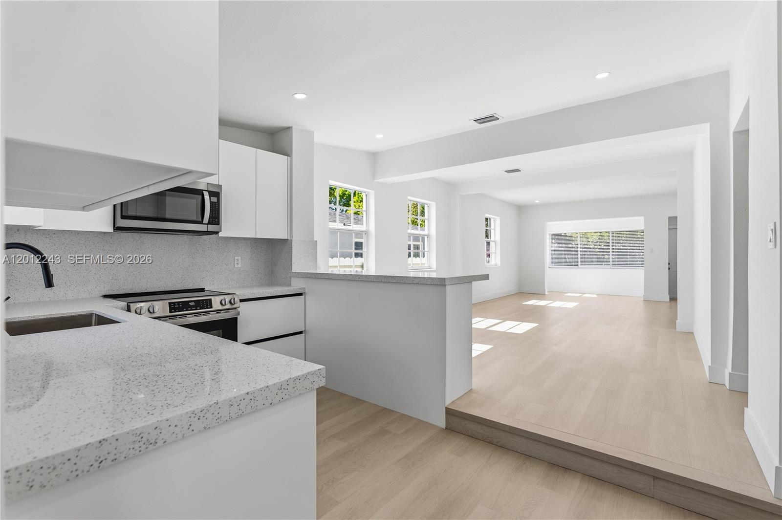 PALM AVE HIGHLANDS - Residential