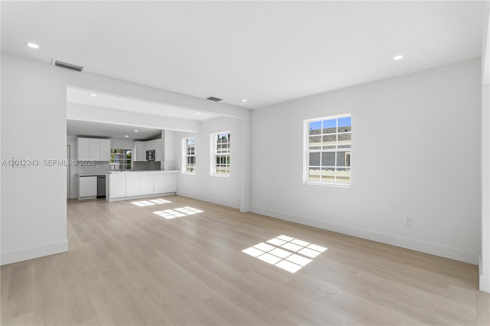 PALM AVE HIGHLANDS - Residential