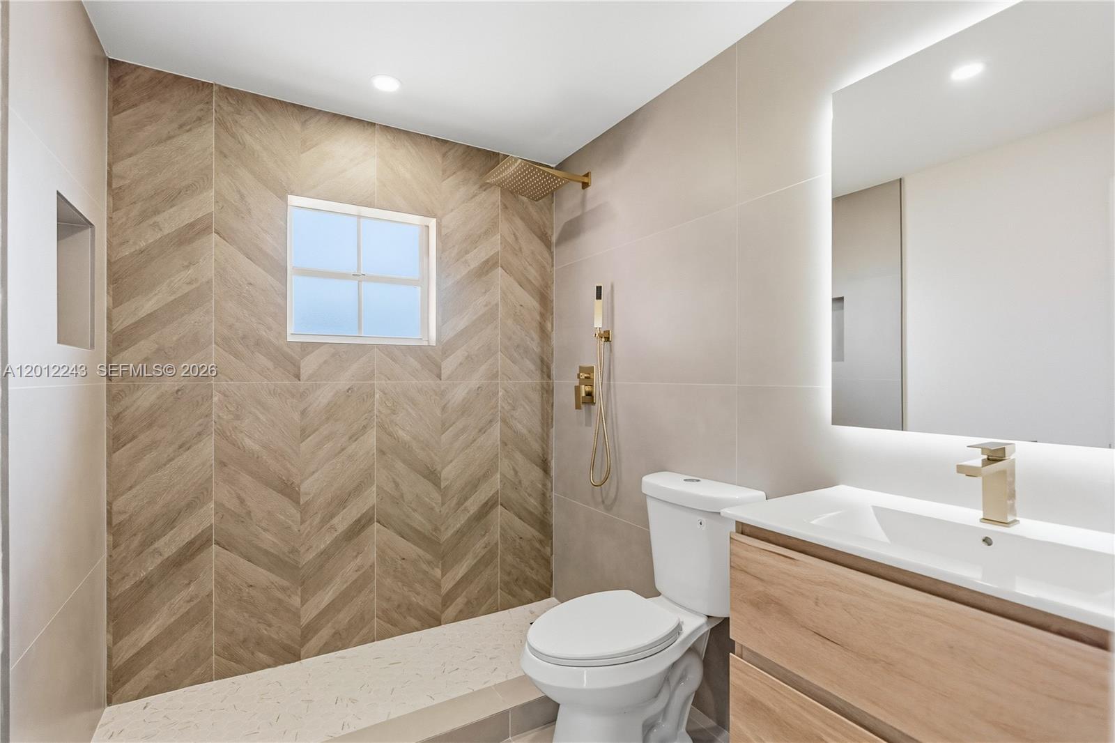 PALM AVE HIGHLANDS - Residential