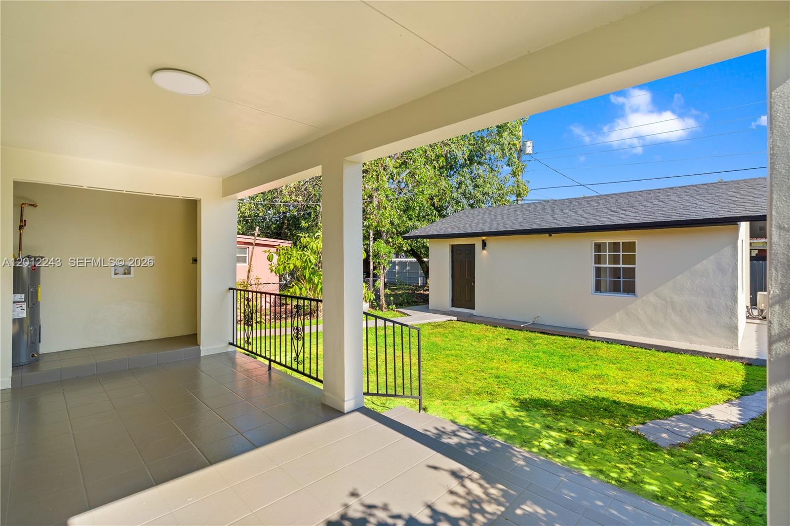 PALM AVE HIGHLANDS - Residential