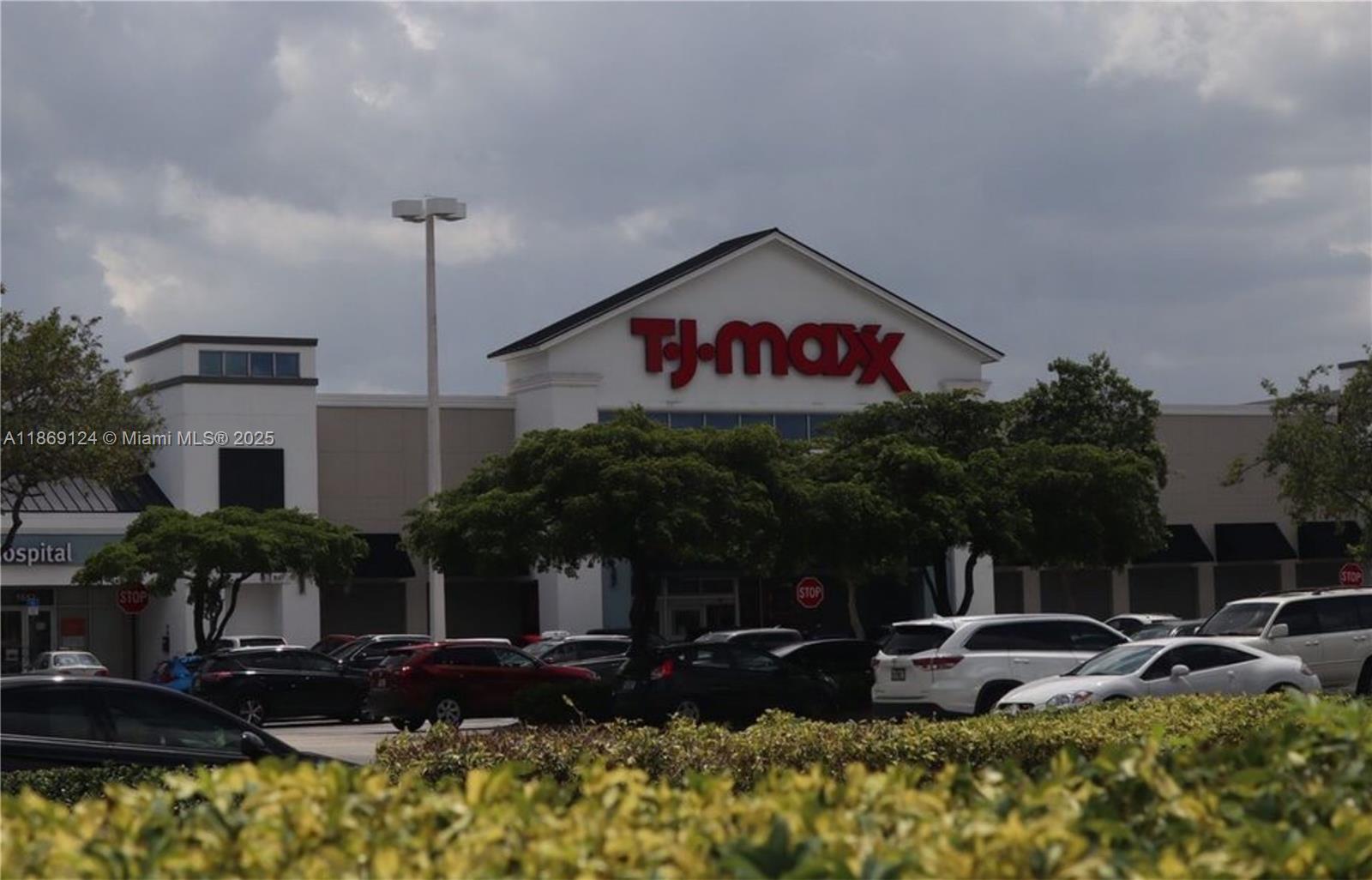 MANDARIN LAKES - Residential