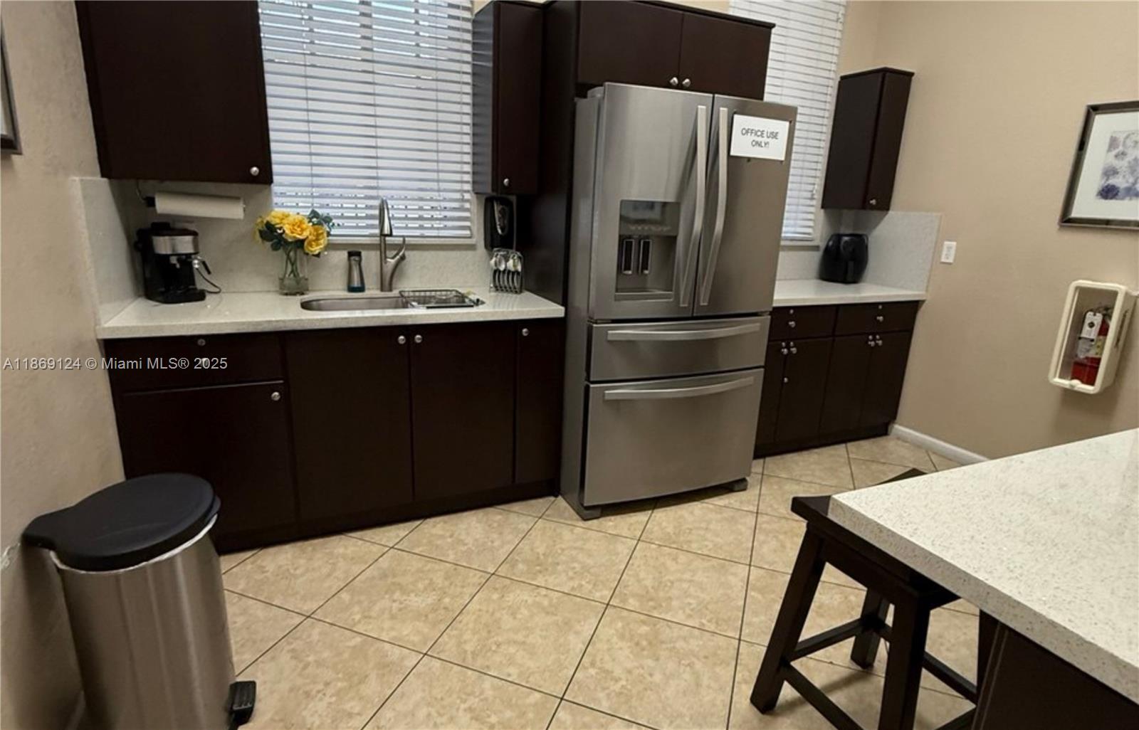 MANDARIN LAKES - Residential