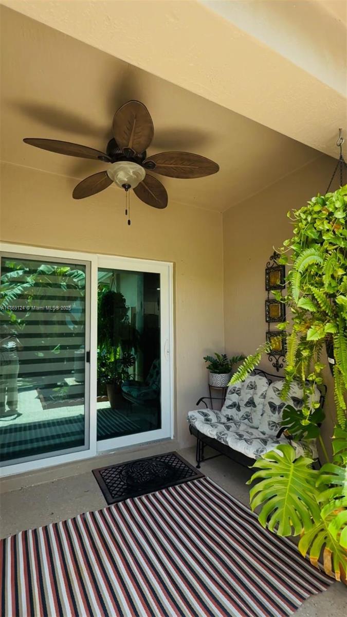 MANDARIN LAKES - Residential