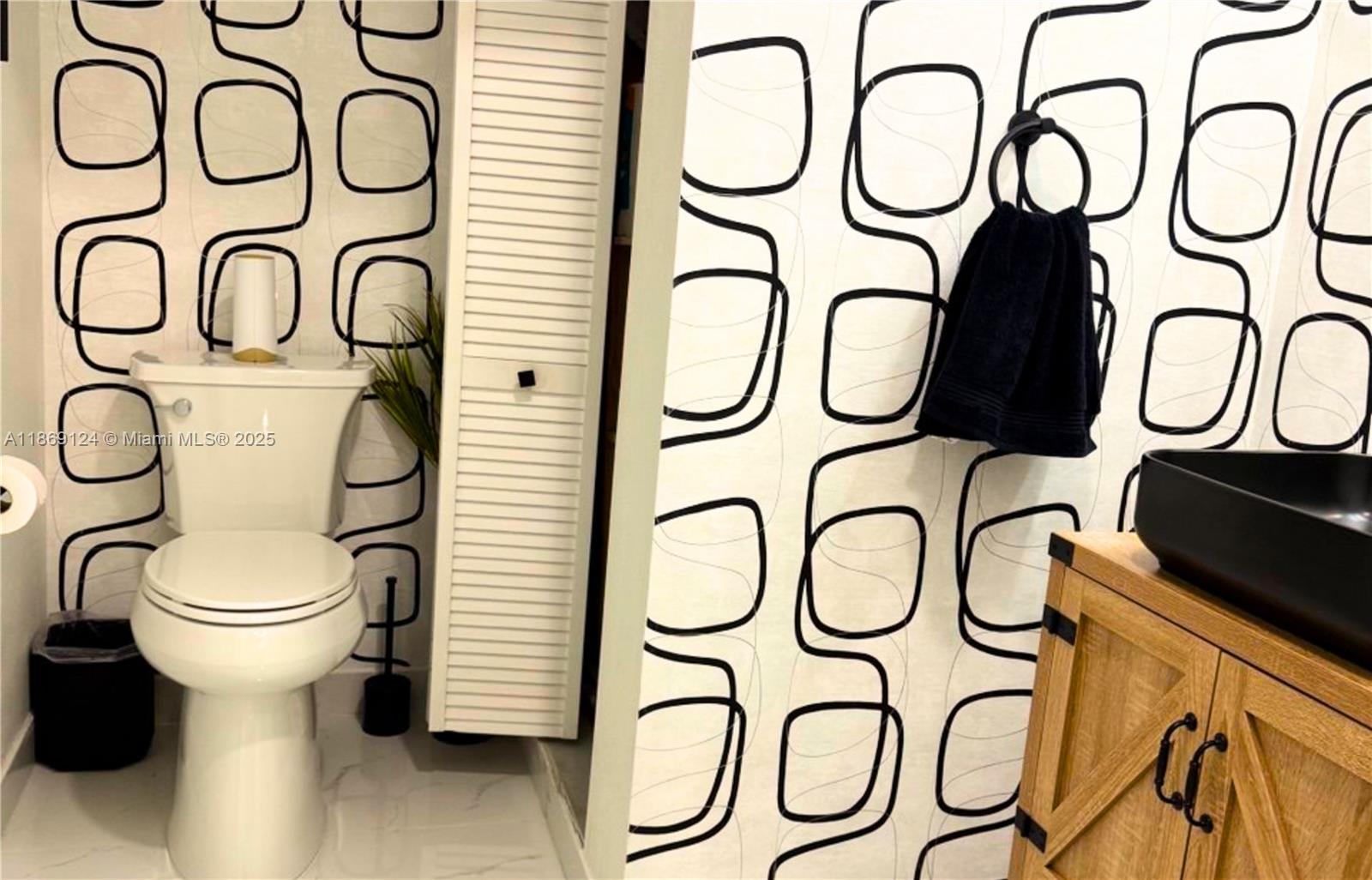 MANDARIN LAKES - Residential