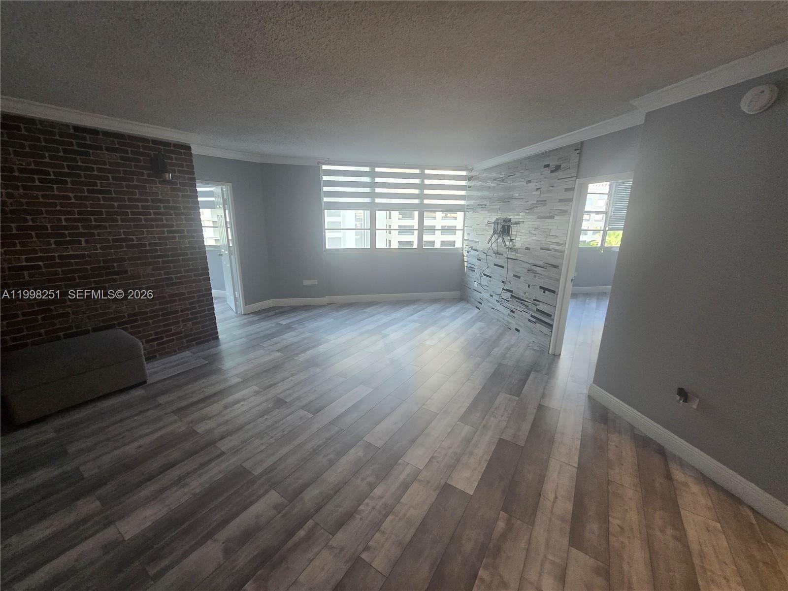 825 Brickell Bay Dr 750