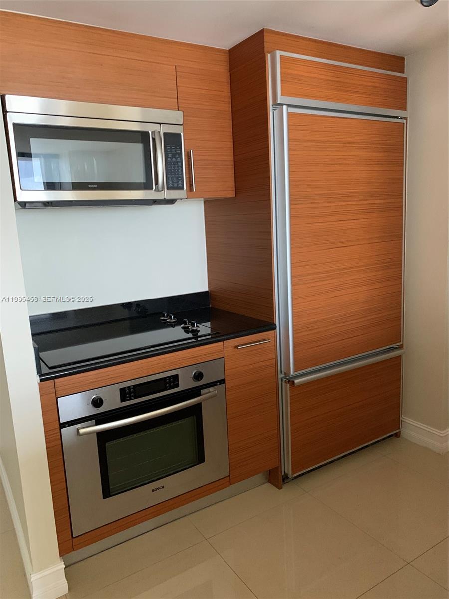 50 BISCAYNE CONDO - Residential