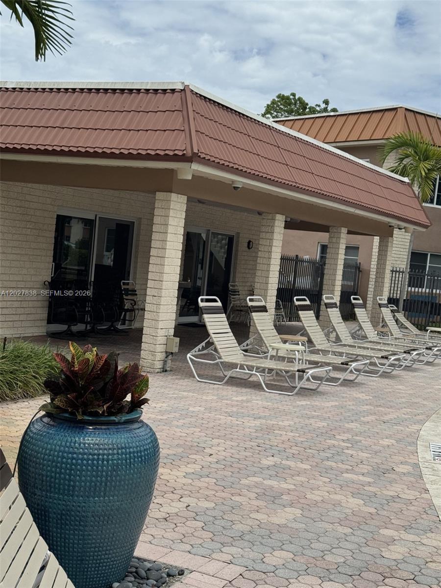 MANOR GROVE VILLAGE ONE I - Residential
