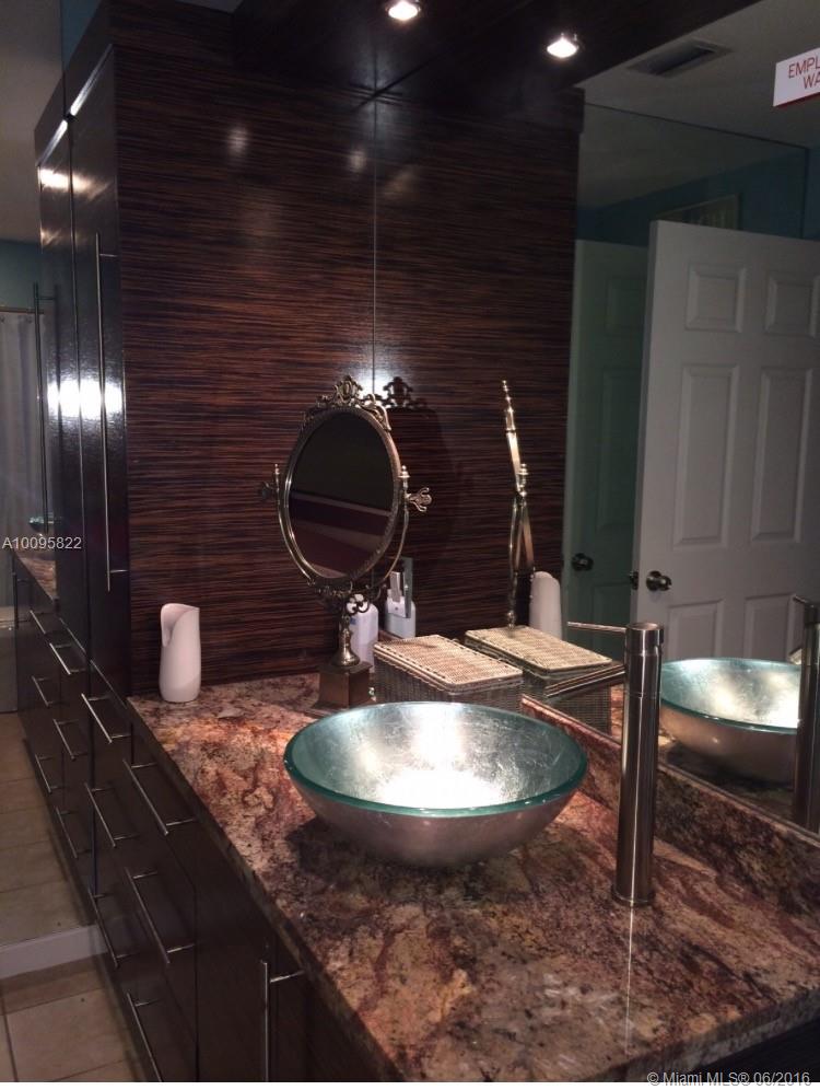 Regent Park Condo - Residential Lease