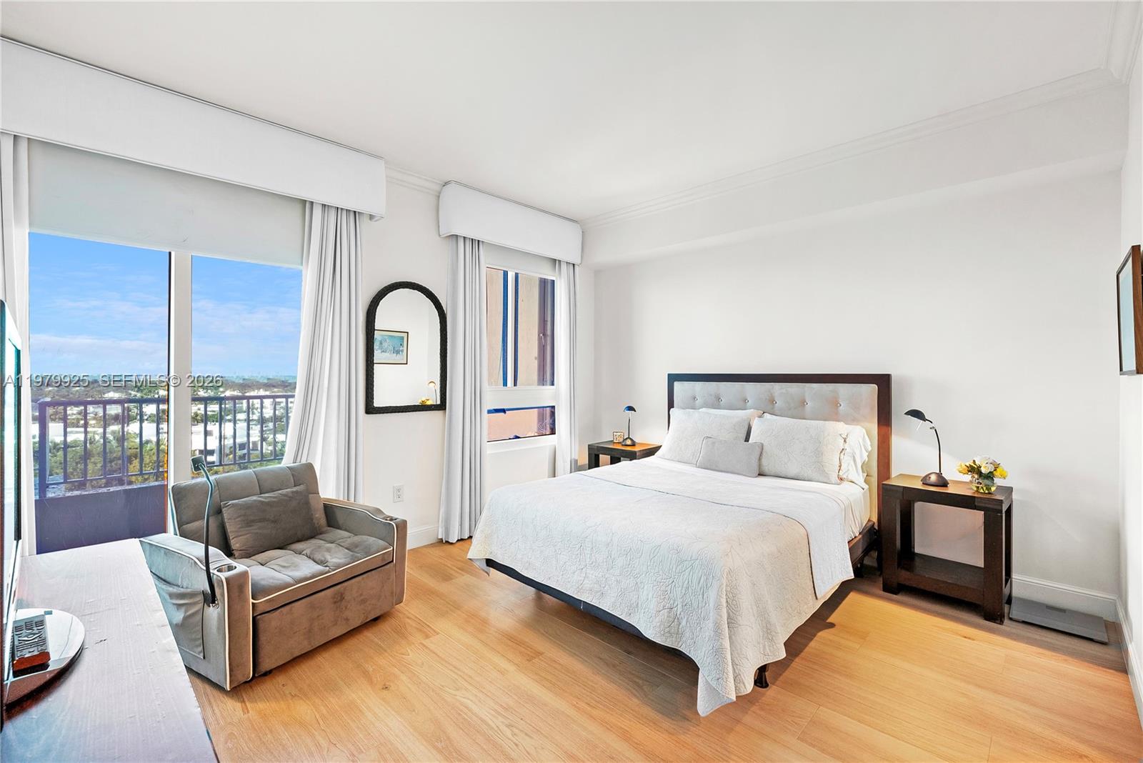 CLUB TOWER THREE CONDO - Residential Lease