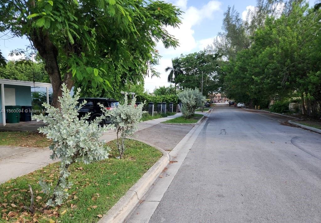 1461 NW 2nd Ct