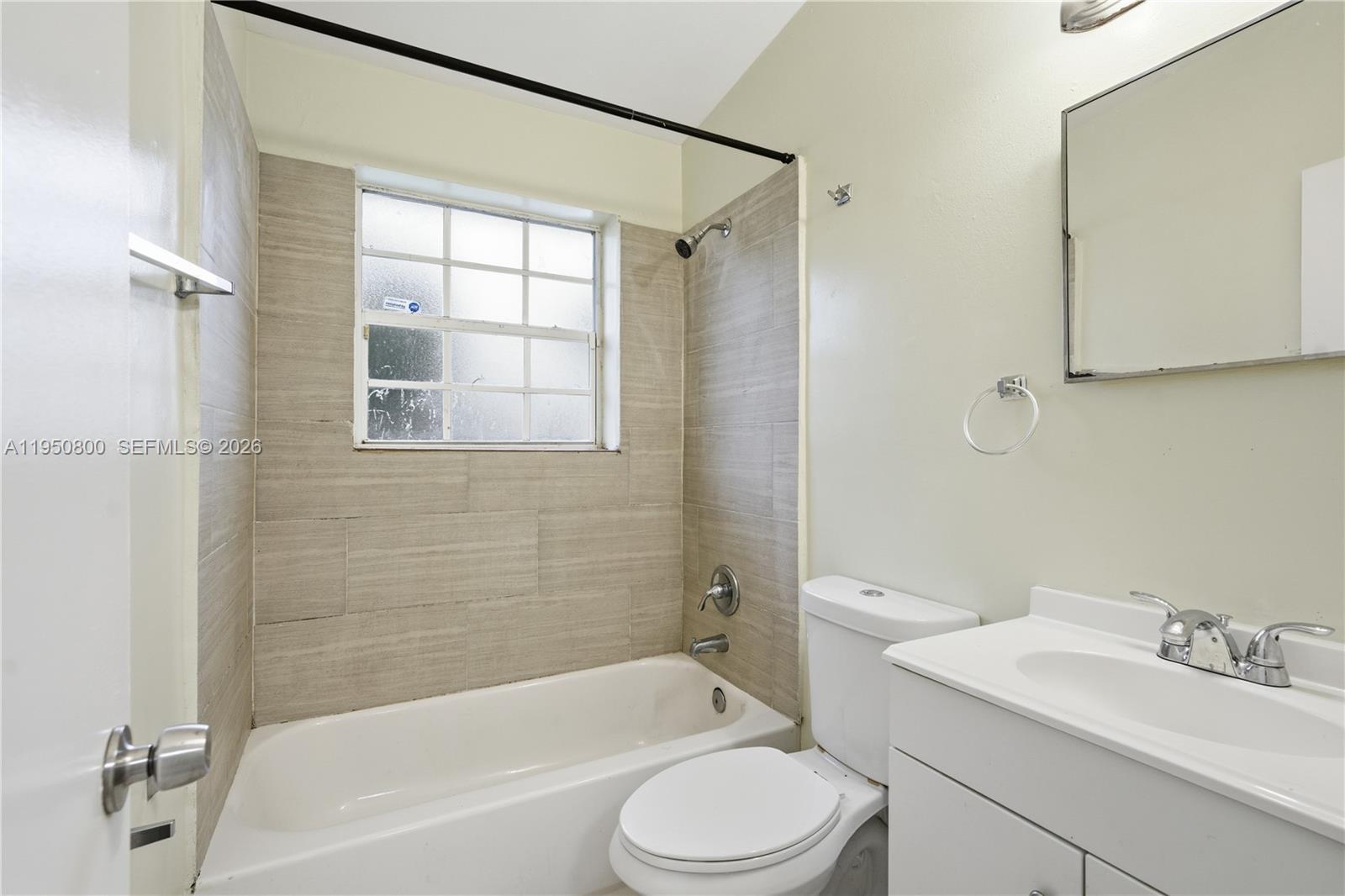 LAKE AIRE ESTATES - Residential