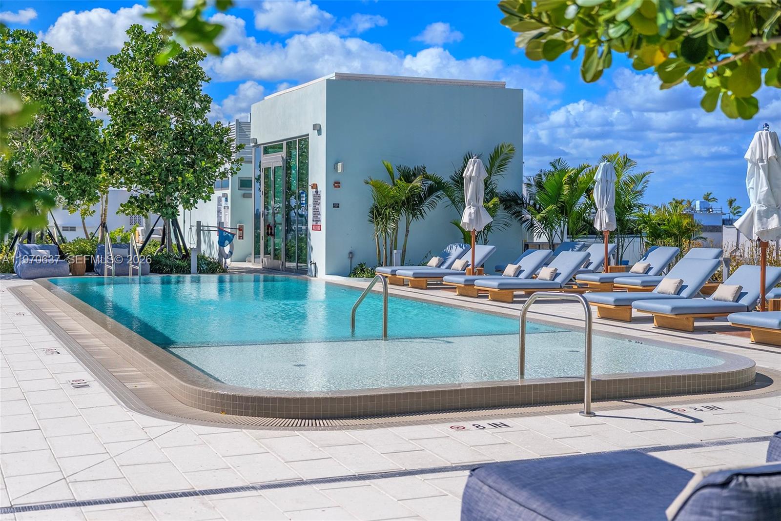 LA BAIA BAY HARBOR ISLANDS - Residential