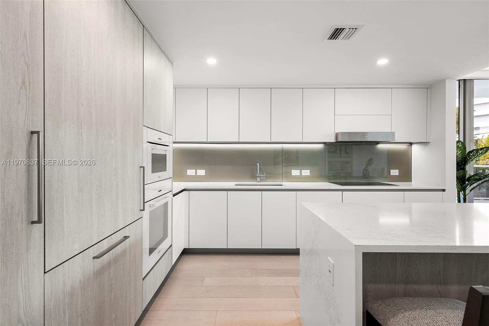 LA BAIA BAY HARBOR ISLANDS - Residential