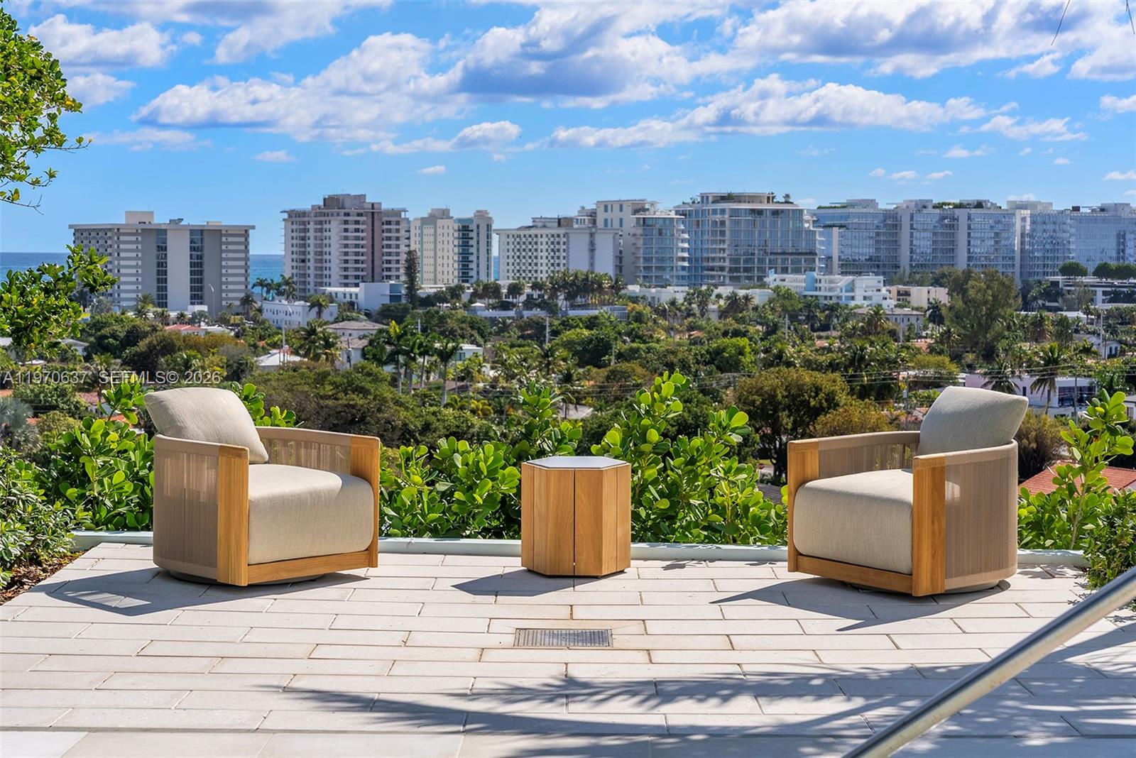 LA BAIA BAY HARBOR ISLANDS - Residential