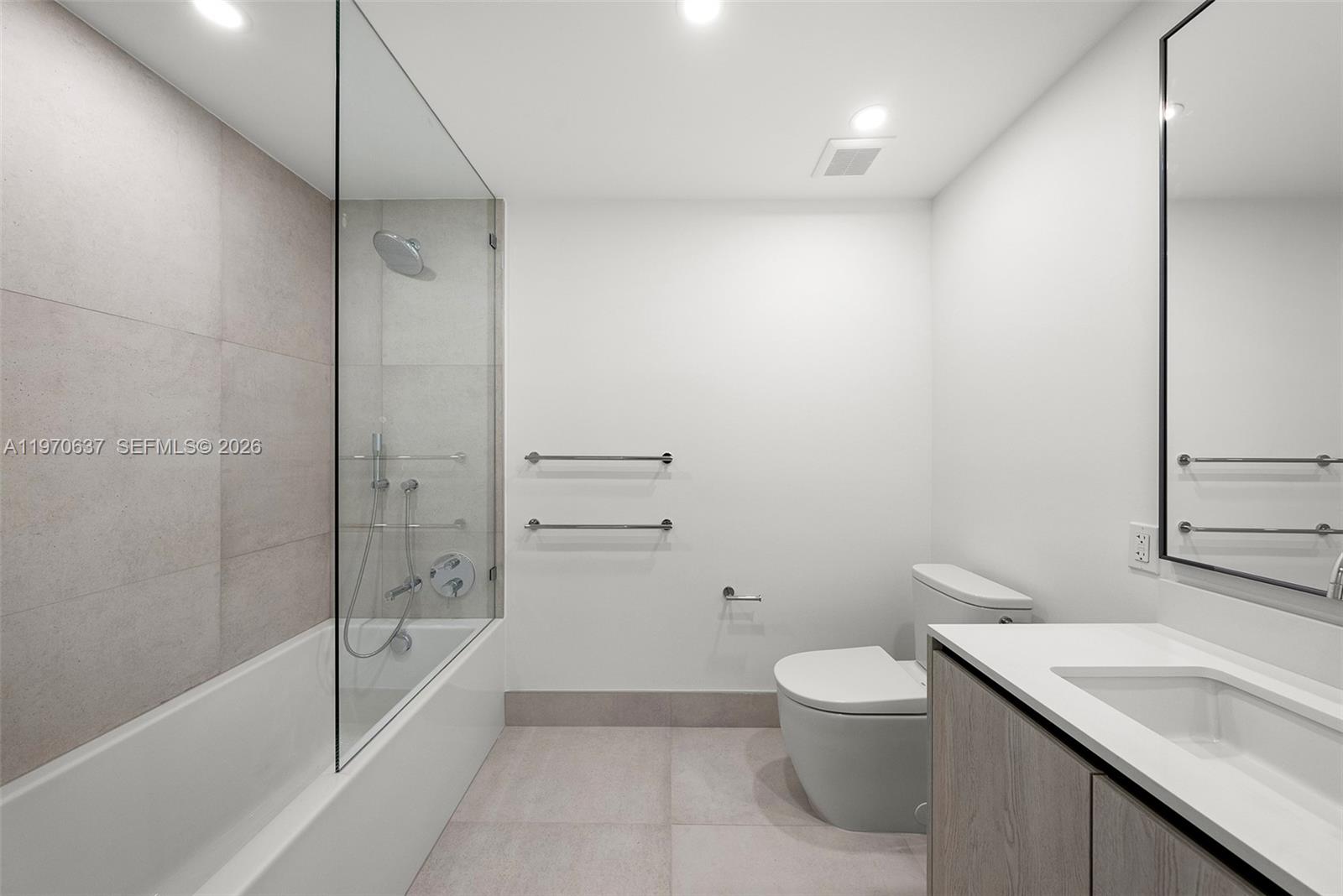 LA BAIA BAY HARBOR ISLANDS - Residential