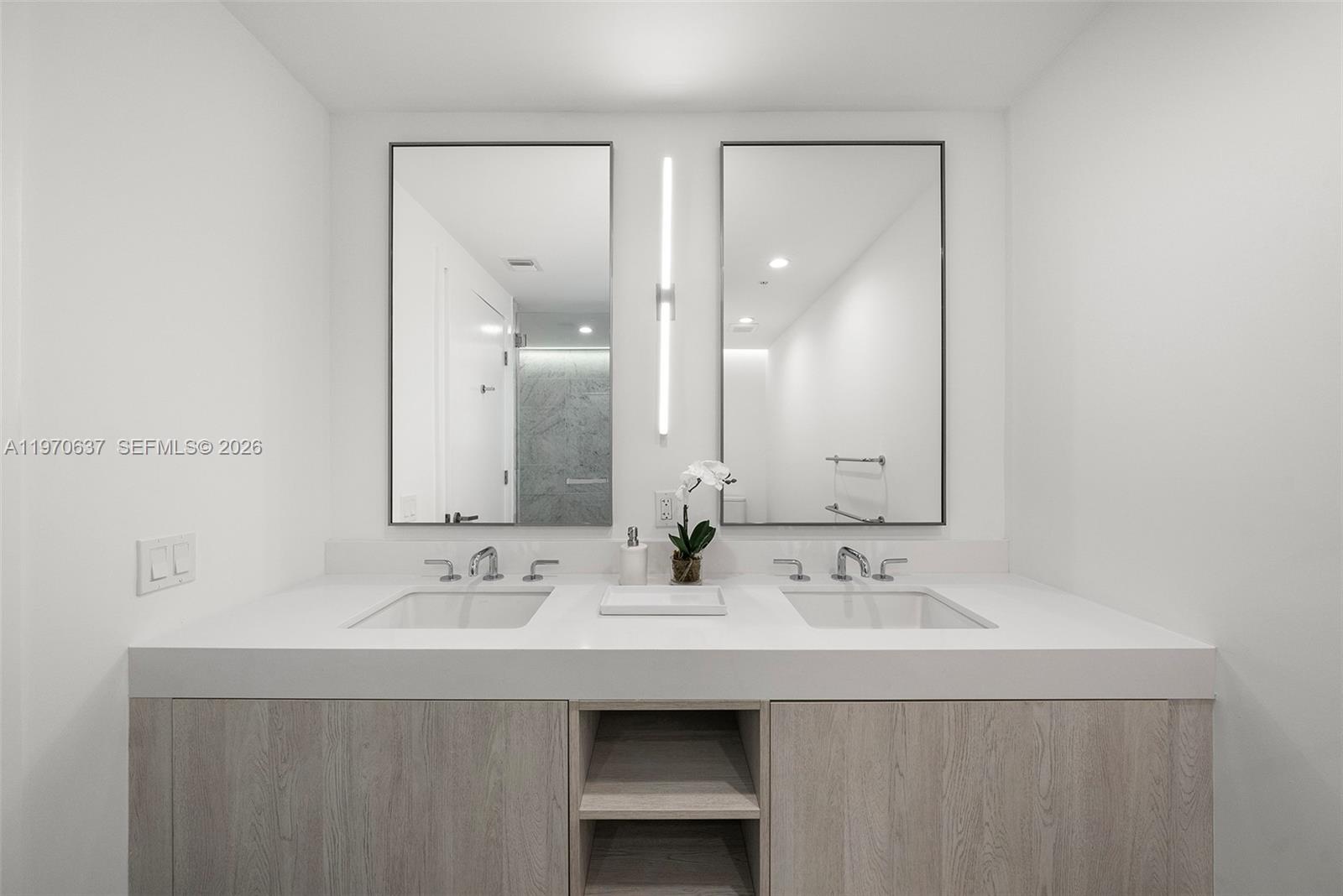 LA BAIA BAY HARBOR ISLANDS - Residential