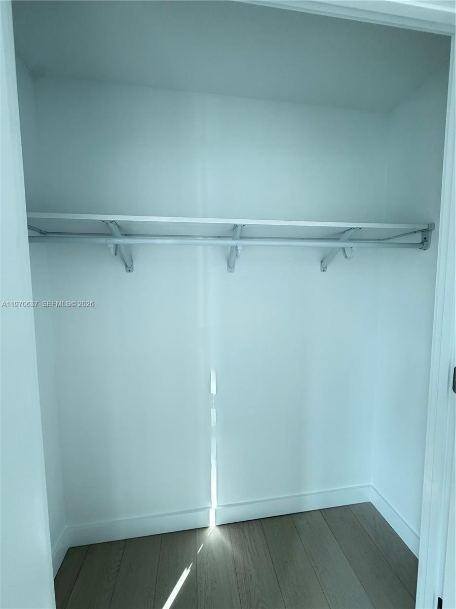 LA BAIA BAY HARBOR ISLANDS - Residential