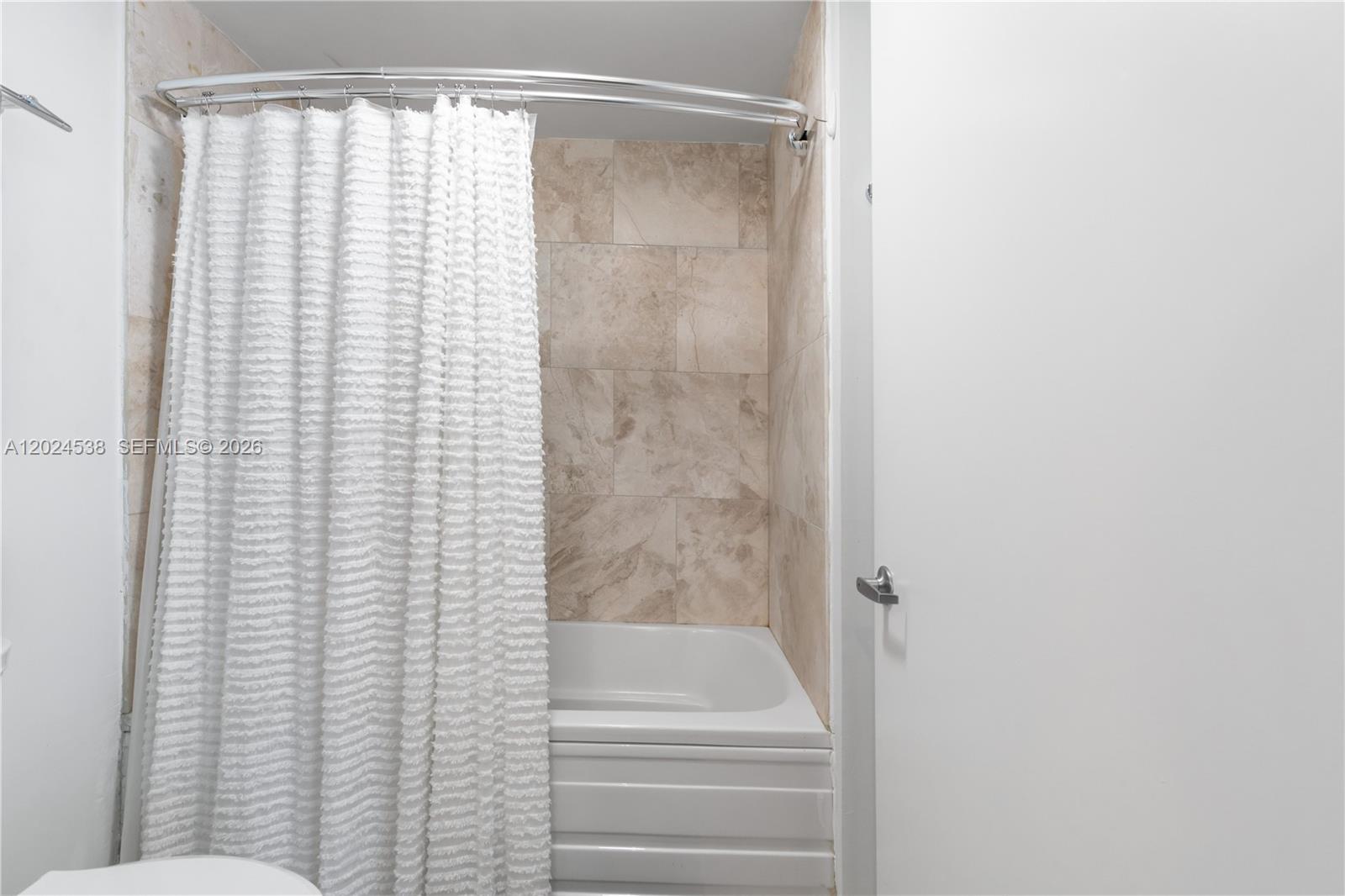 NEO VERTIKA CONDO - Residential Lease