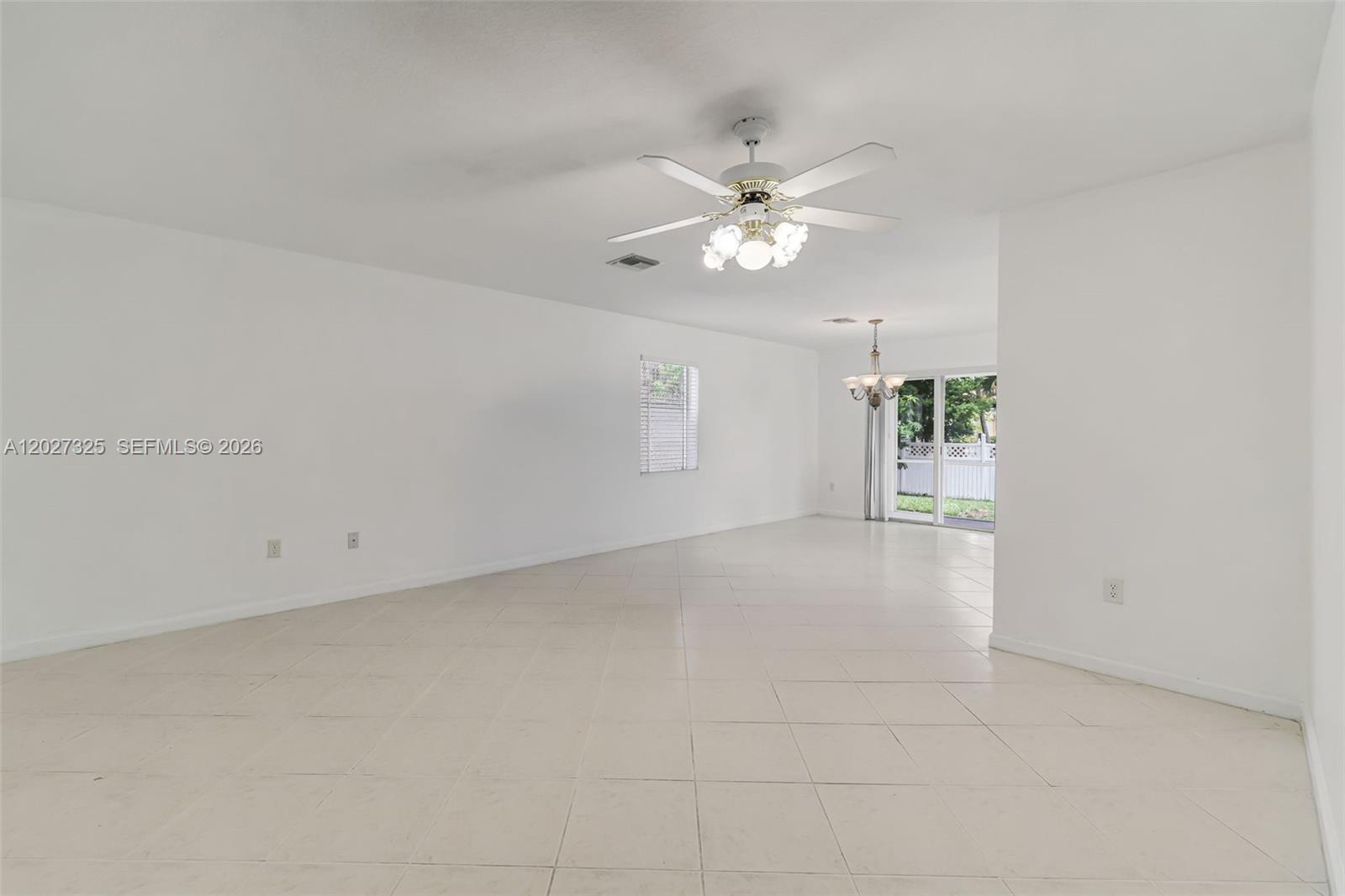 6188 Azalea Cir
