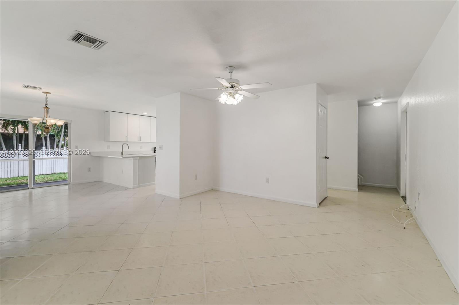 6188 Azalea Cir