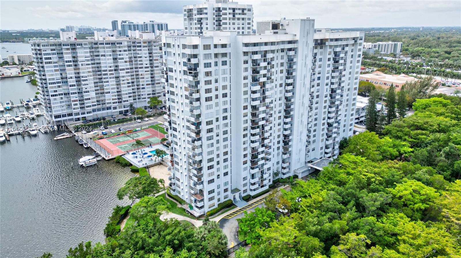 A conveniently situated 3-bedroom, 2-bathroom unit, fully furnished and occupying the 11th floor in Aventura's vibrant center. Within walking distance lie amenities such as Fresh Market, Starbucks, upscale salons, Aventura Mall, and Loehmann's Plaza. The property boasts round-the-clock security, along with 2 pools, 2 tennis courts, gyms, a billiards room, and bicycle storage facilities. Additionally, boat dock rentals are accessible through the Association. Notably, the beach is less than 2 miles away.