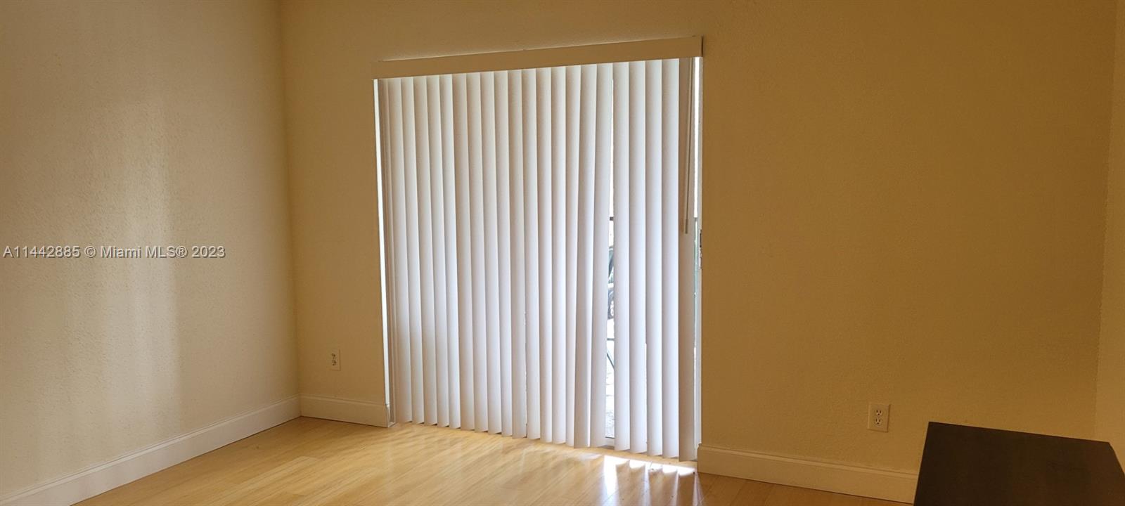 SAVANNAH AT RIVERSIDE CON - Residential Lease