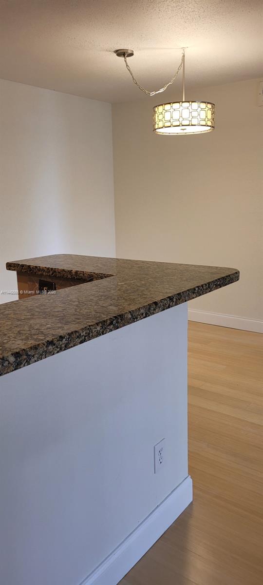 SAVANNAH AT RIVERSIDE CON - Residential Lease