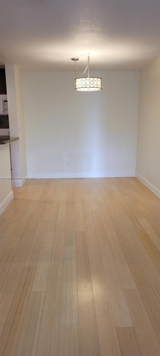 SAVANNAH AT RIVERSIDE CON - Residential Lease