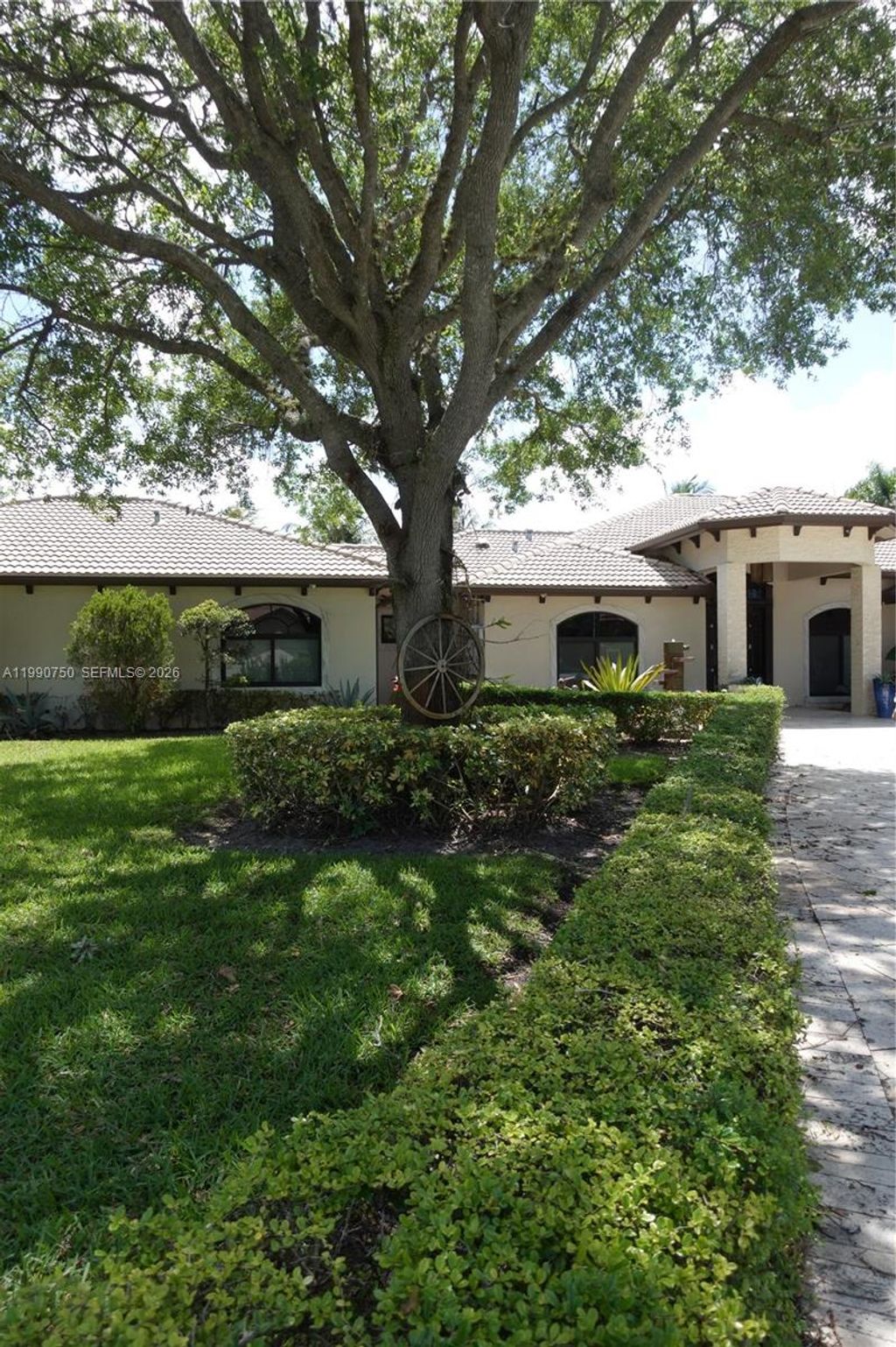 Photo of 5200 SW 113th Ave, Davie, FL 33330 (MLS # A11990750)