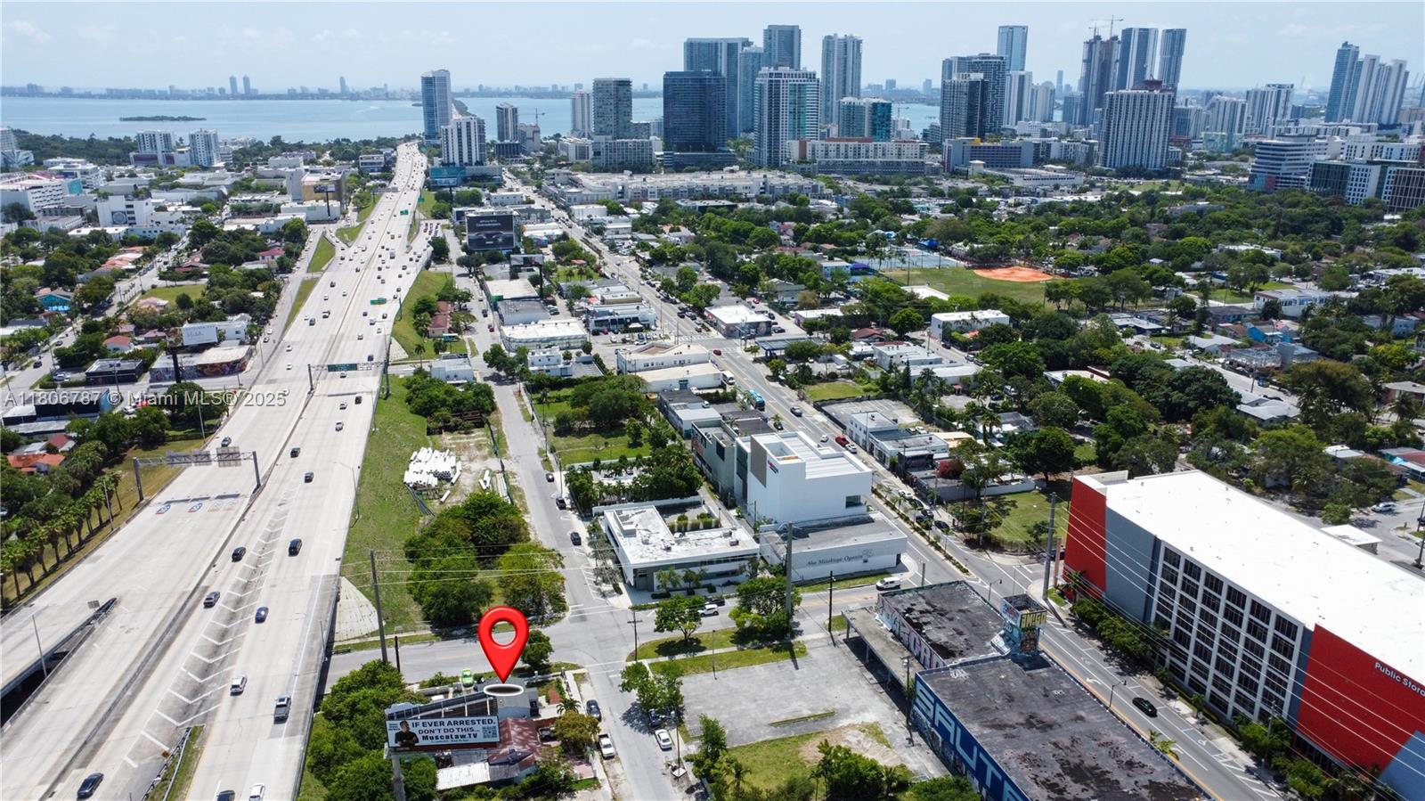 301 NW 37th St