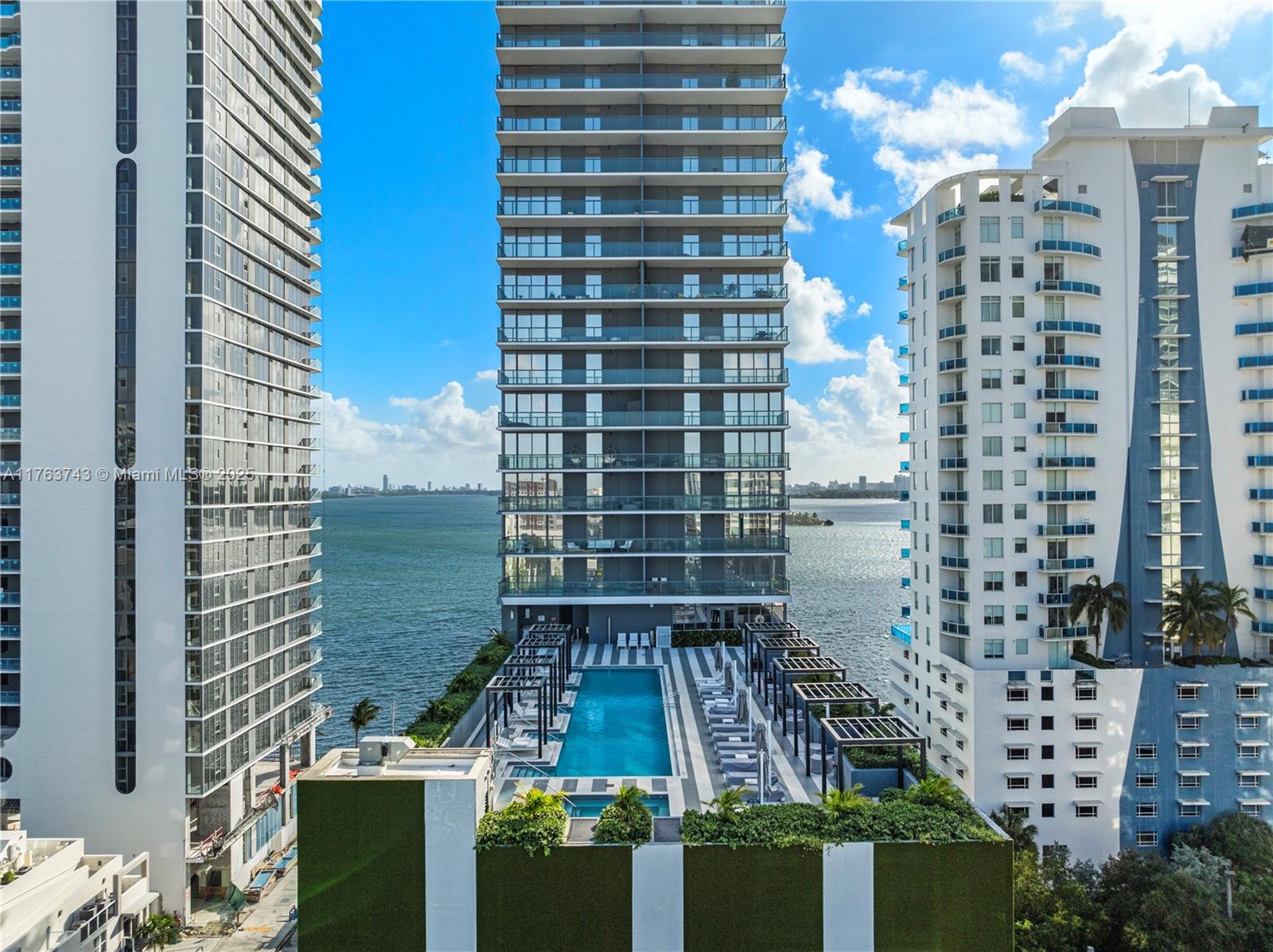 ELYSEE - Residential Lease