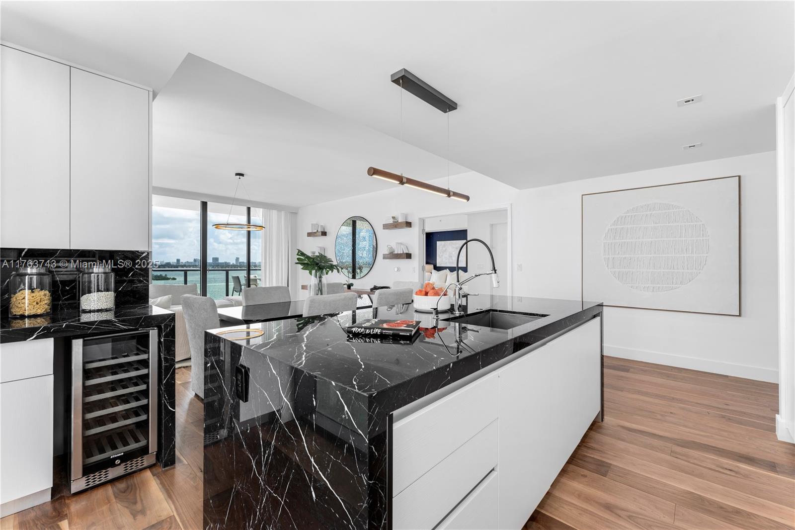 ELYSEE - Residential Lease