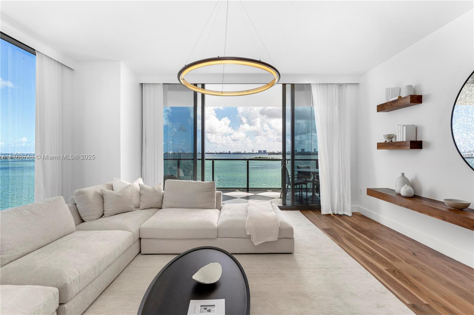 ELYSEE - Residential Lease