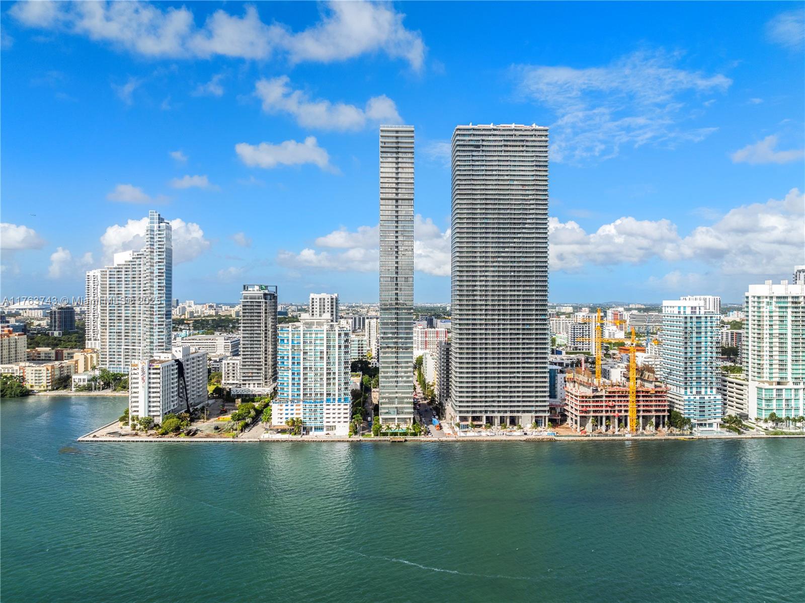 ELYSEE - Residential Lease