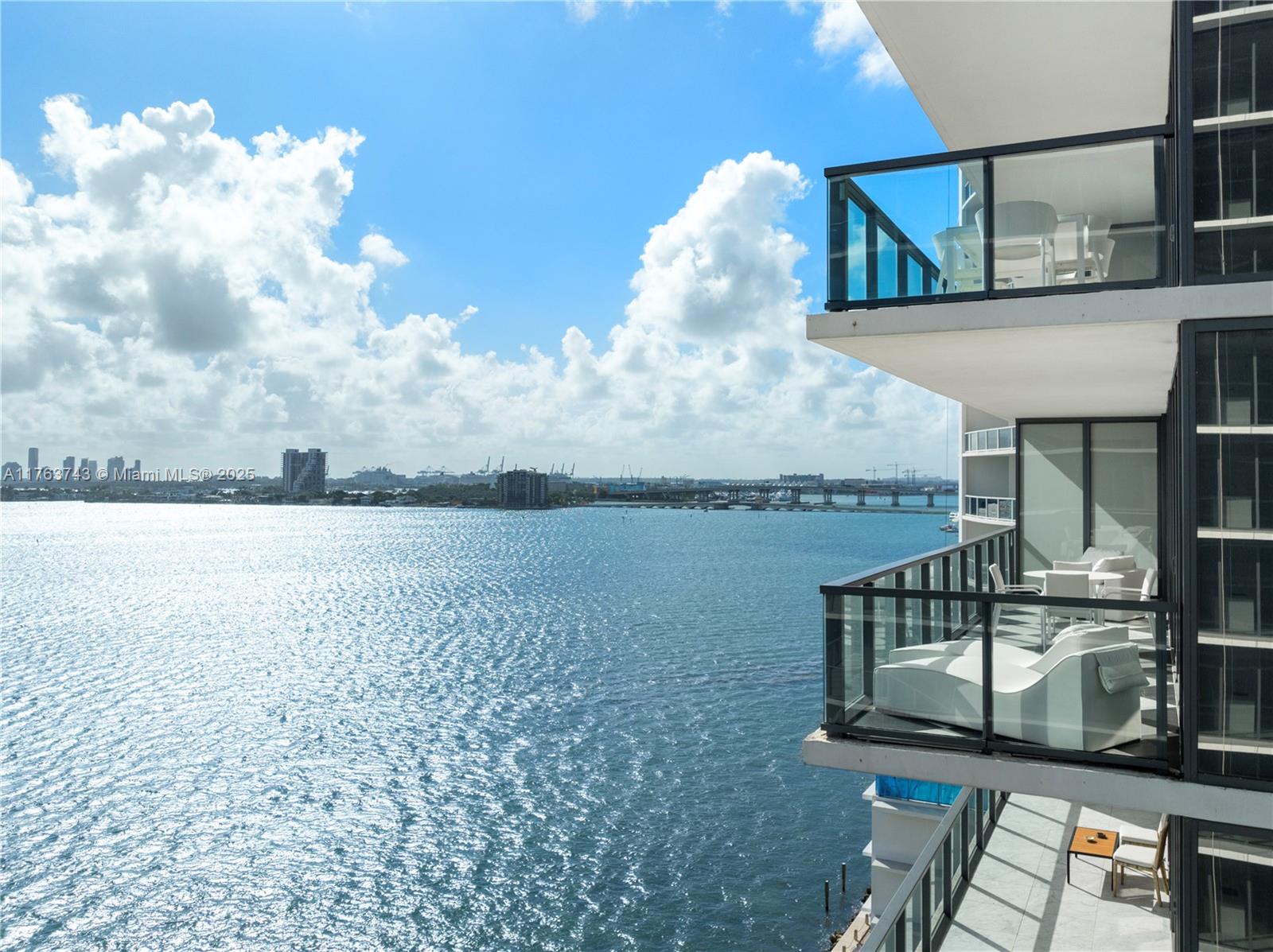 ELYSEE - Residential Lease
