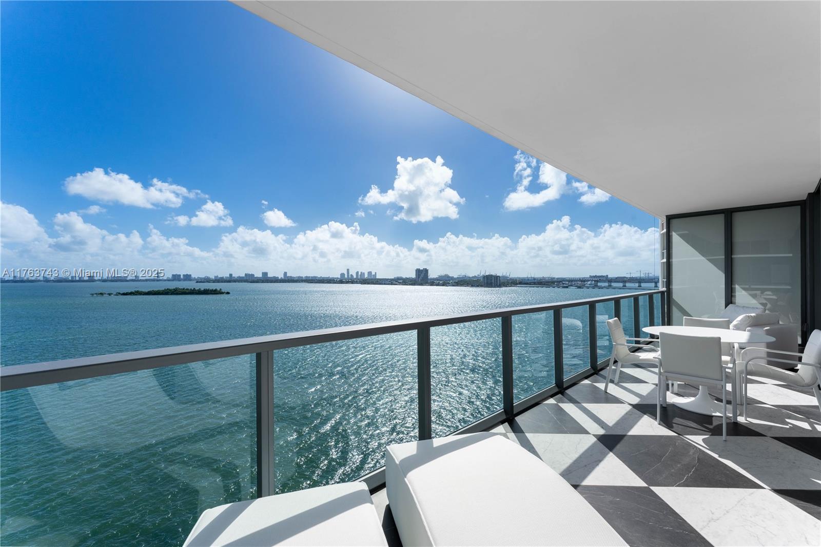 ELYSEE - Residential Lease