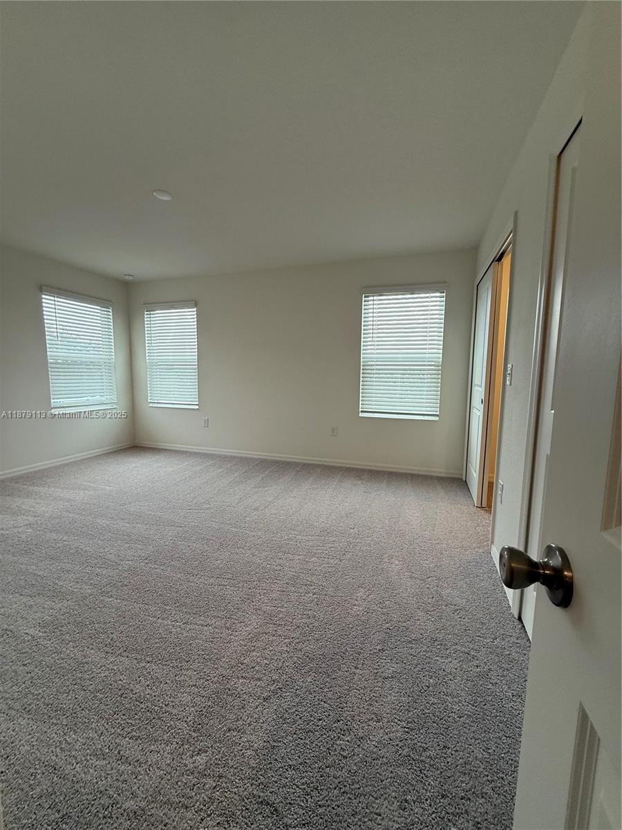 RESERVE AT FOREST LAKE - Residential Lease