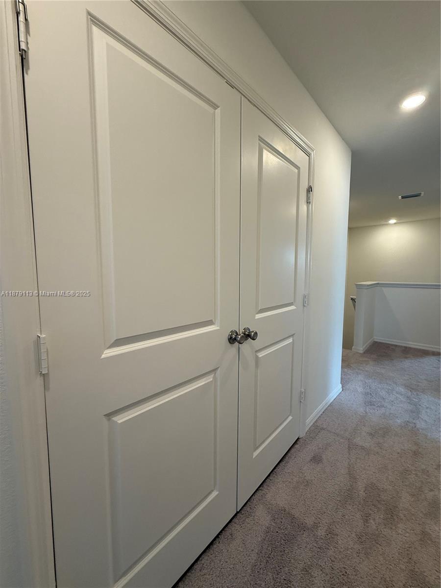 RESERVE AT FOREST LAKE - Residential Lease