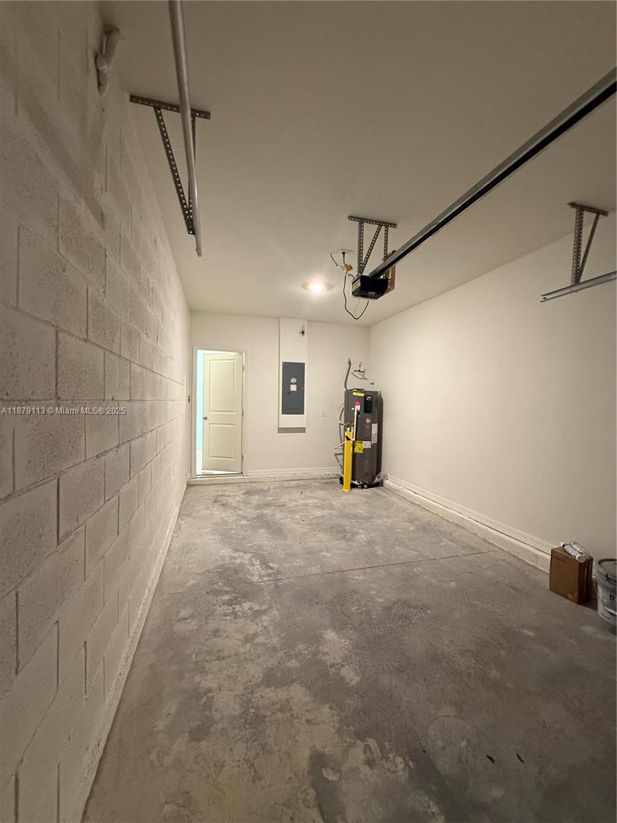 RESERVE AT FOREST LAKE - Residential Lease