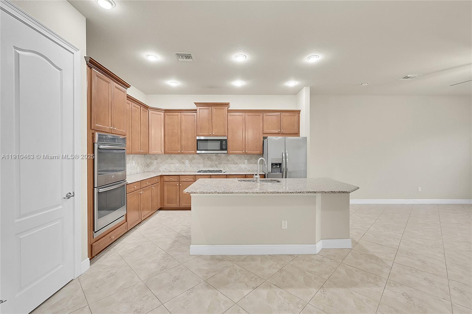 DEBUYS PLAT - Residential Lease