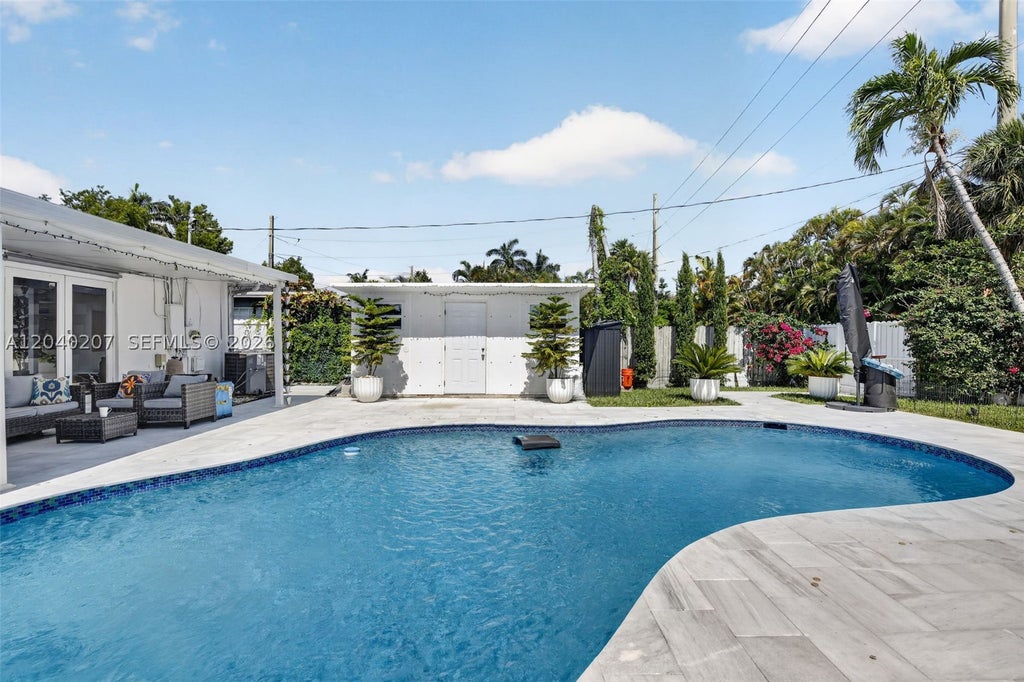 Photo of 2711 Arthur St, Hollywood, FL 33020 (MLS # A12040207)